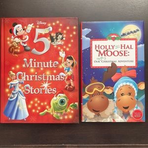 2 holiday story books 🧑‍🎄